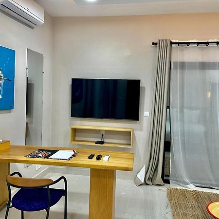 Le Kentia Hotel Ломе Екстериор снимка