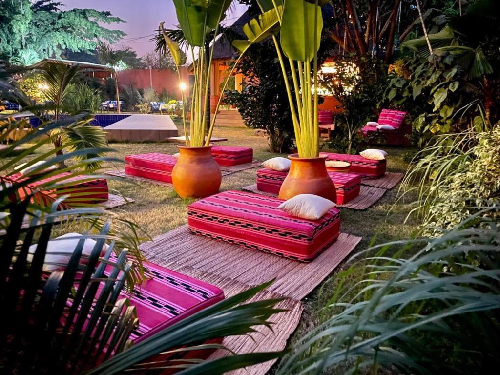 Le Kentia Hotel Ломе Екстериор снимка