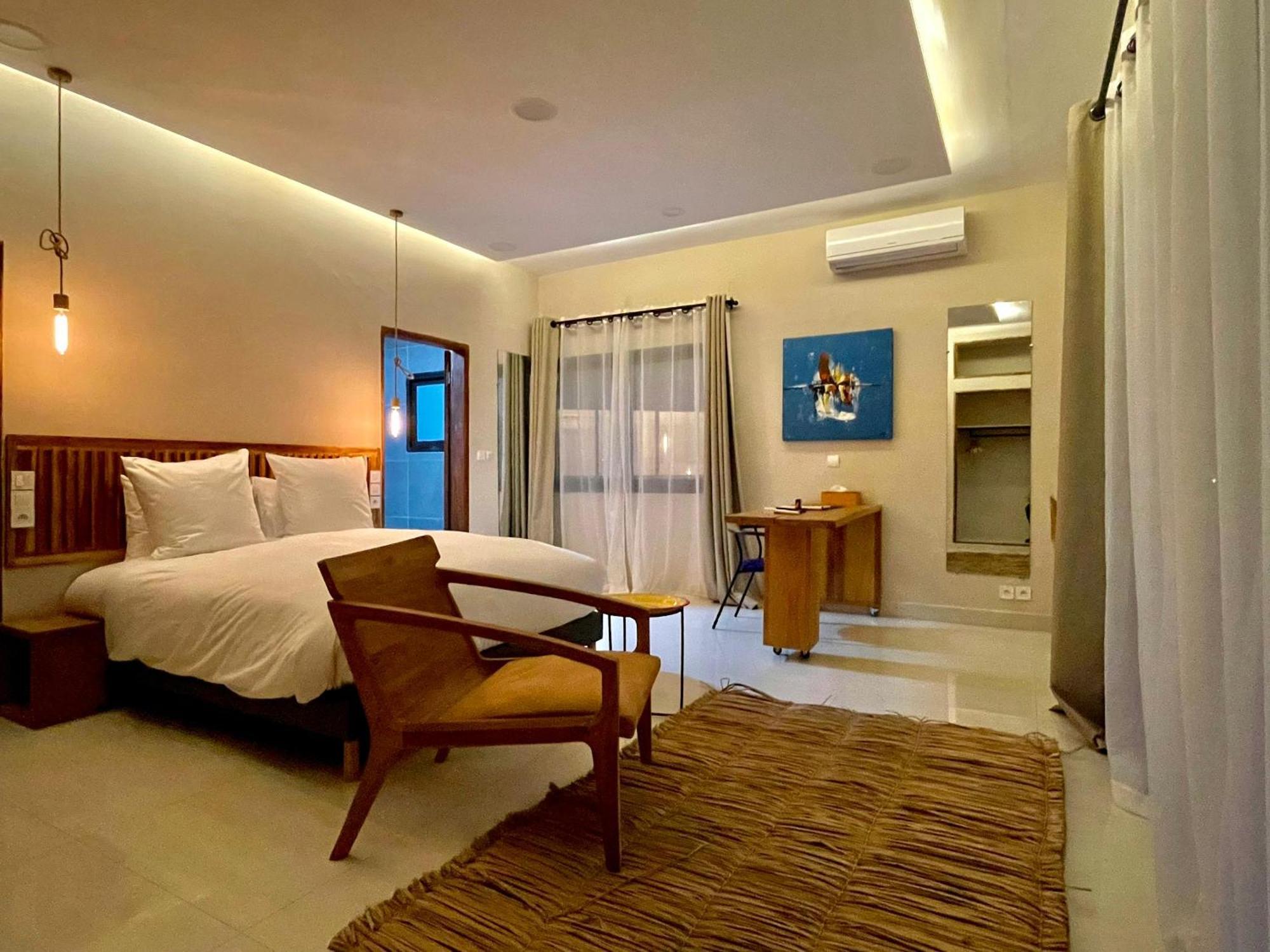 Le Kentia Hotel Ломе Екстериор снимка