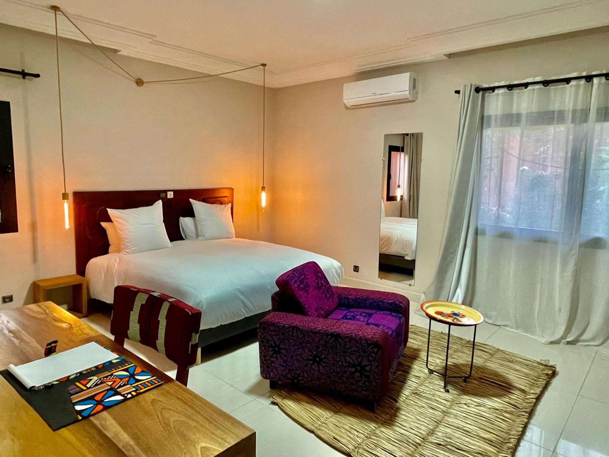 Le Kentia Hotel Ломе Екстериор снимка